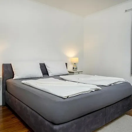 With 2 Bedrooms *