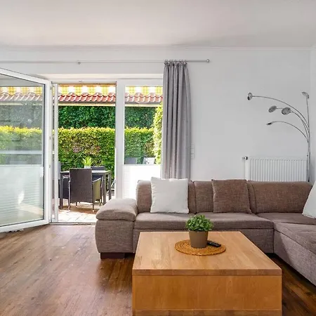With 2 Bedrooms بيت للعطل