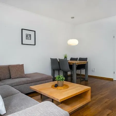 بيت للعطل With 2 Bedrooms *